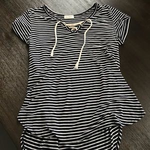 SUPER CUTE NAVY/WHITE STRIPED TOP